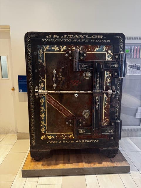 undefined Gallery Image 2