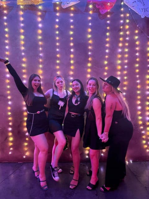 undefined Gallery Image 1