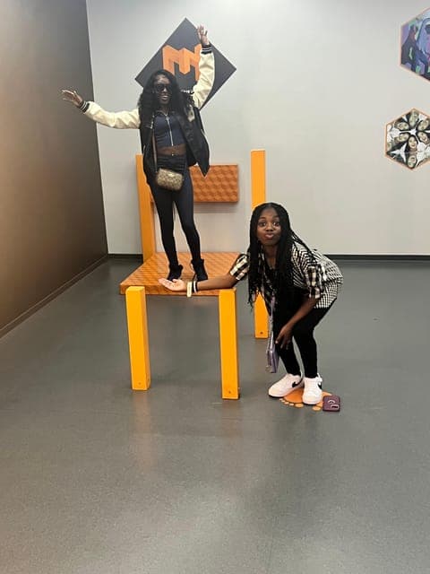 undefined Gallery Image 4