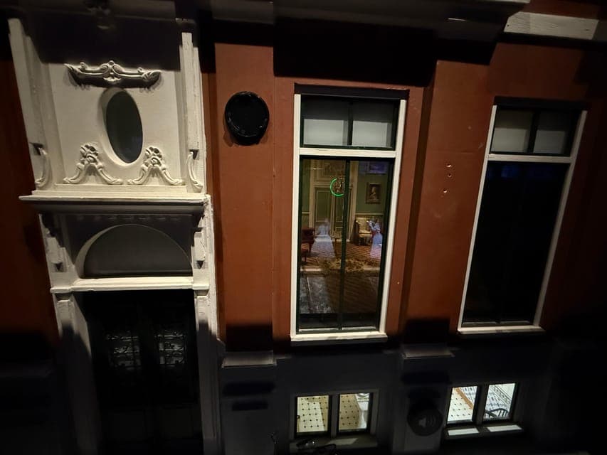 undefined Gallery Image 2