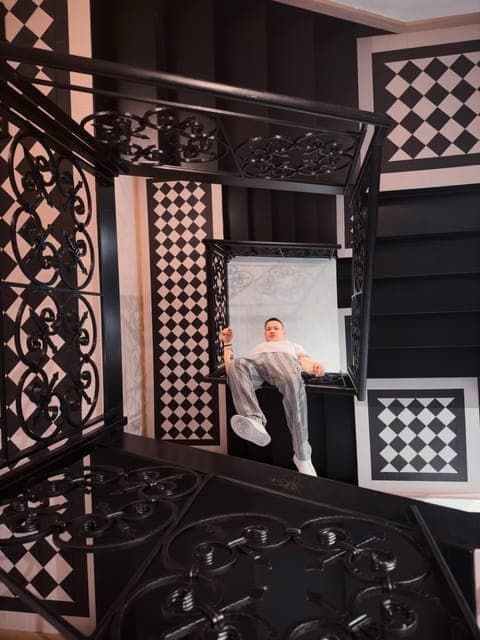 undefined Gallery Image 2