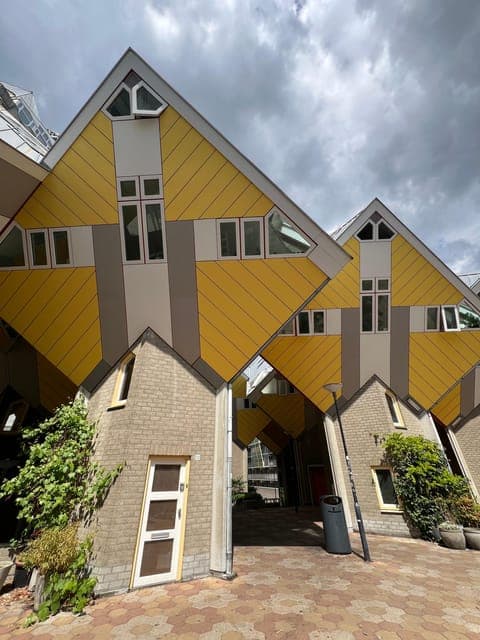 undefined Gallery Image 1