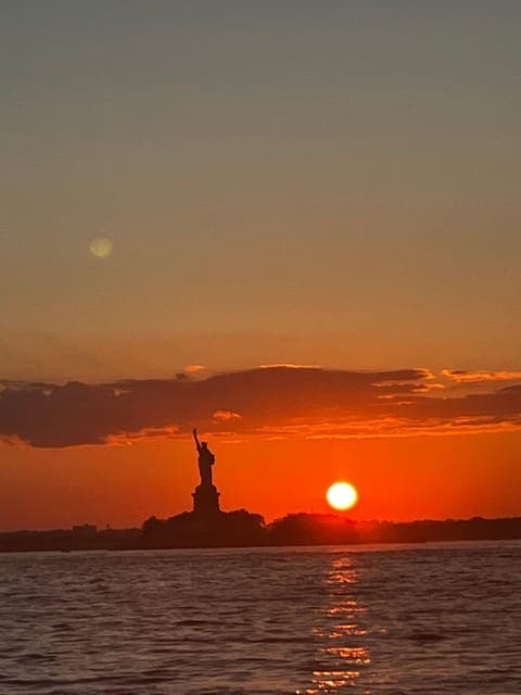 undefined Gallery Image 3