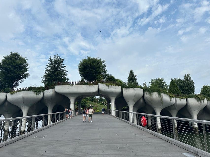 undefined Gallery Image 1