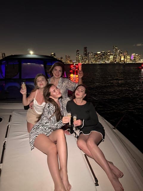 undefined Gallery Image 3