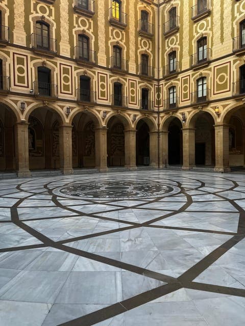 undefined Gallery Image 1