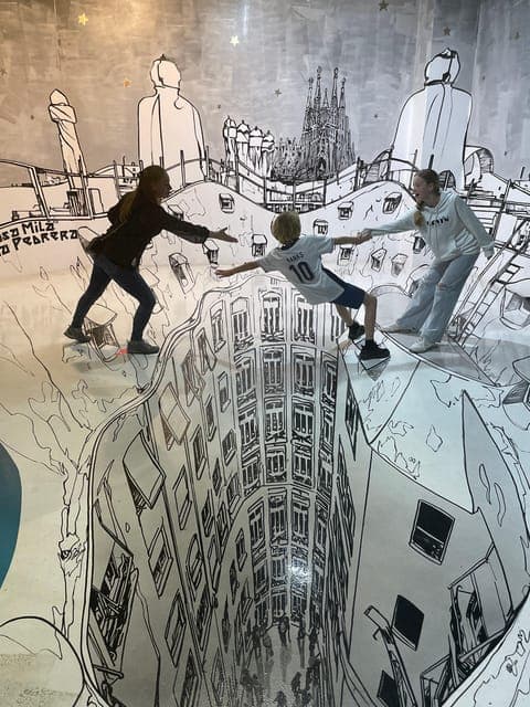 undefined Gallery Image 1