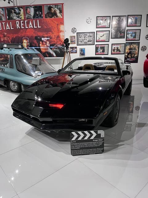 undefined Gallery Image 2