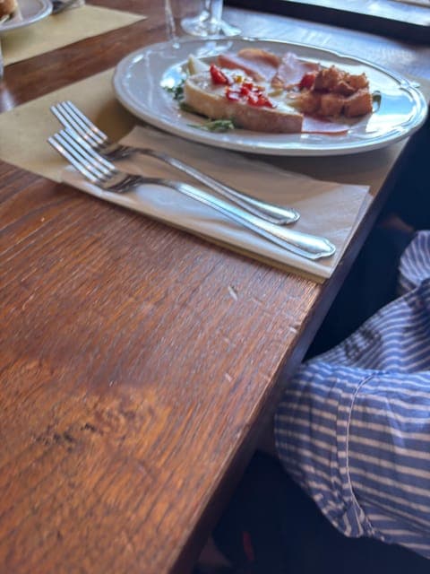 undefined Gallery Image 2