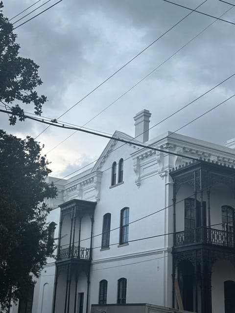 undefined Gallery Image 2