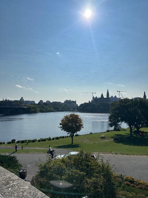 undefined Gallery Image 3