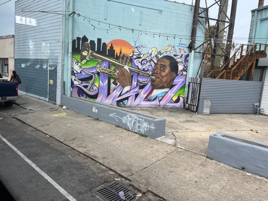 undefined Gallery Image 3