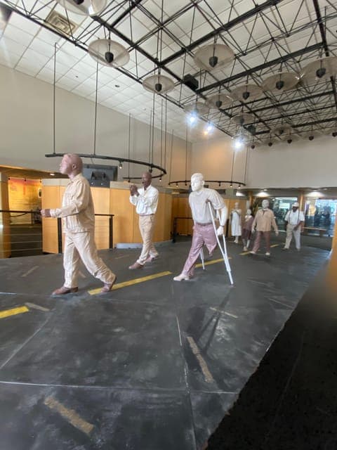 undefined Gallery Image 4