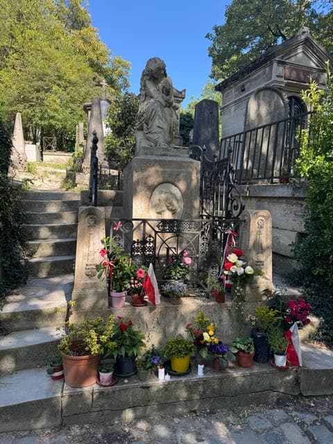 undefined Gallery Image 1