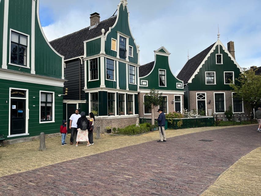 undefined Gallery Image 1