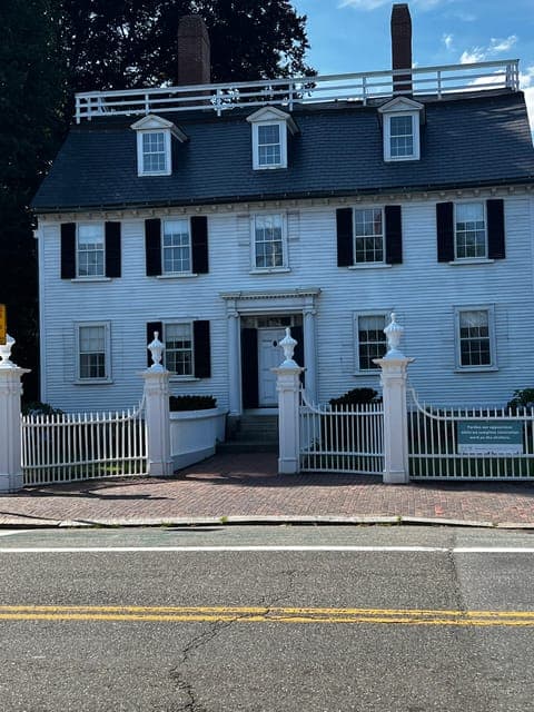 undefined Gallery Image 4