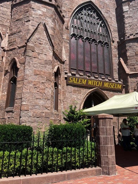 undefined Gallery Image 1