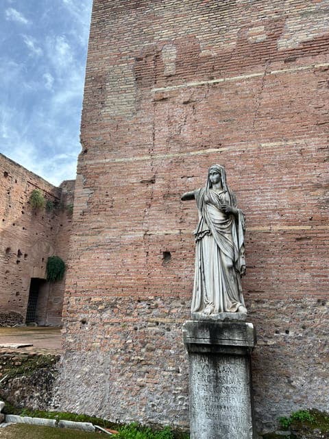 undefined Gallery Image 2