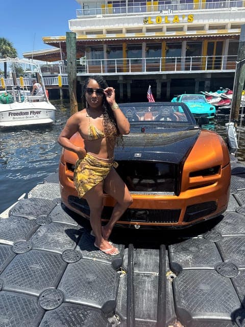 undefined Gallery Image 1