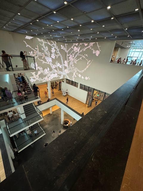 undefined Gallery Image 2