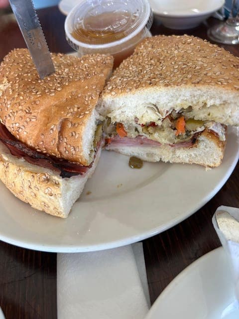 undefined Gallery Image 3