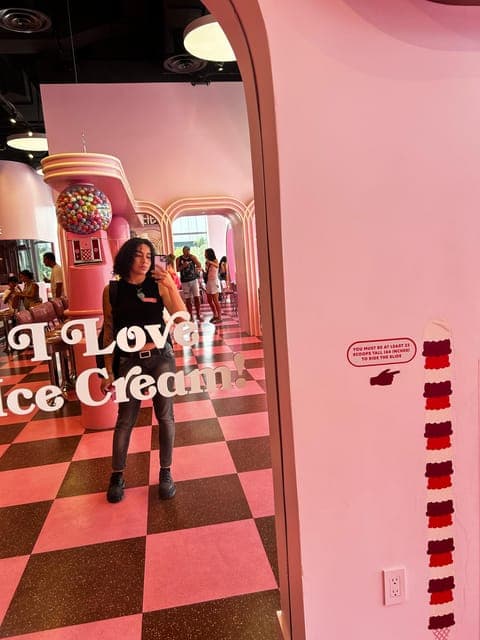 undefined Gallery Image 4