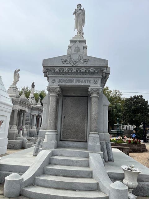 undefined Gallery Image 2