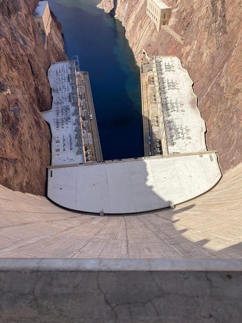 undefined Gallery Image 3