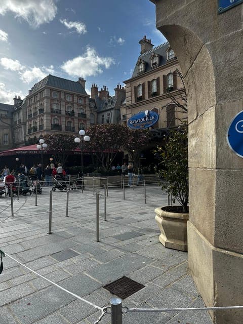 undefined Gallery Image 4