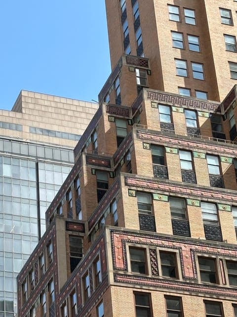 undefined Gallery Image 1