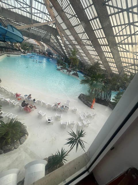 undefined Gallery Image 2