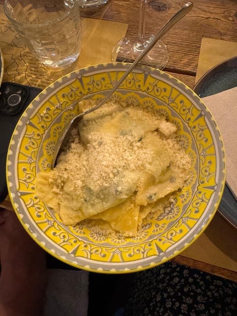 undefined Gallery Image 2