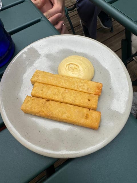 undefined Gallery Image 3