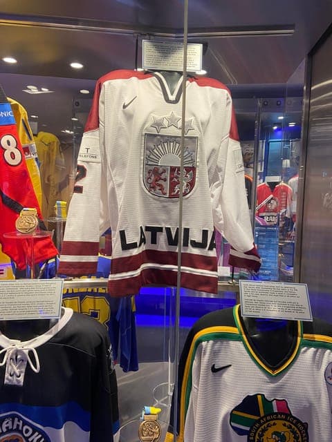 undefined Gallery Image 2