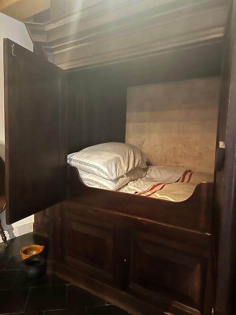 undefined Gallery Image 4