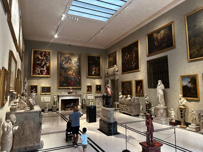 undefined Gallery Image 4