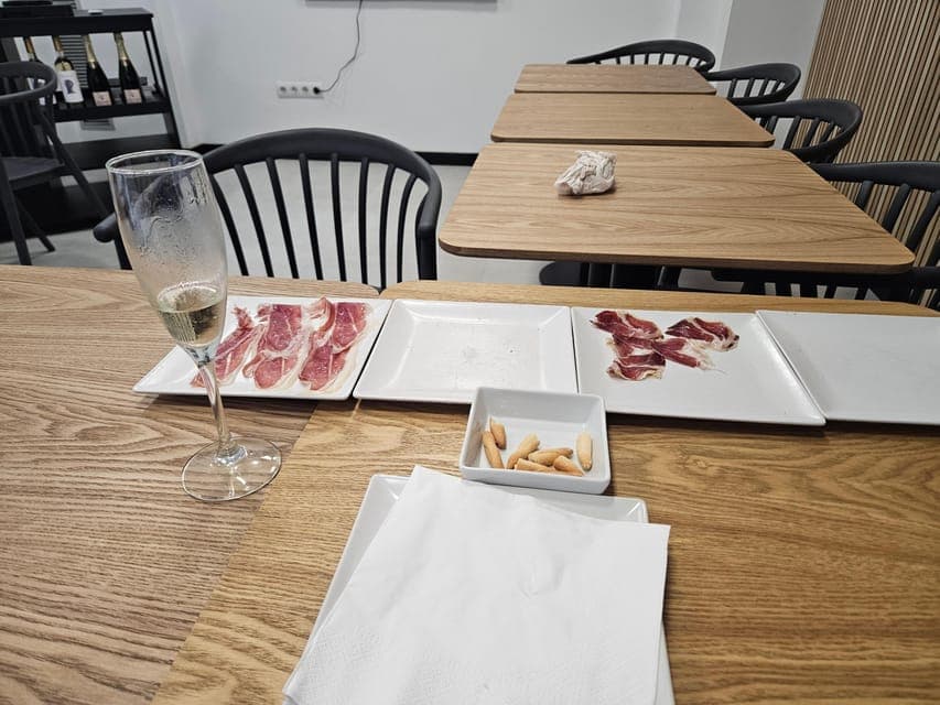 undefined Gallery Image 2