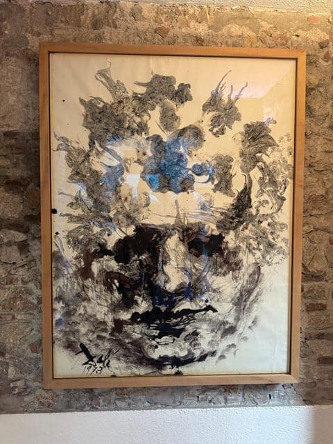 undefined Gallery Image 4