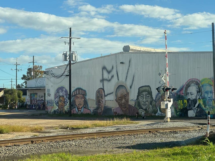 undefined Gallery Image 2