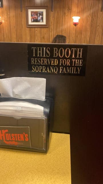 undefined Gallery Image 4