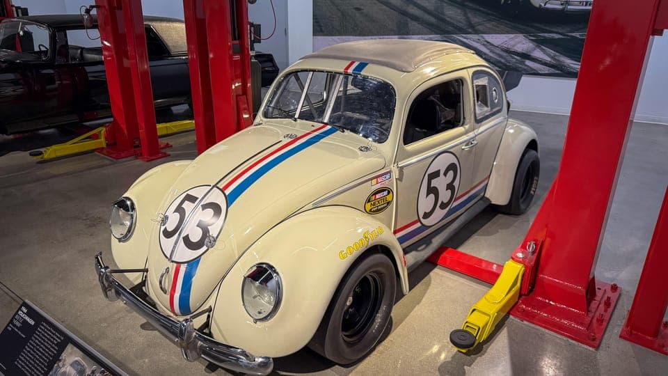 undefined Gallery Image 1