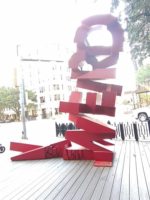 undefined Gallery Image 3