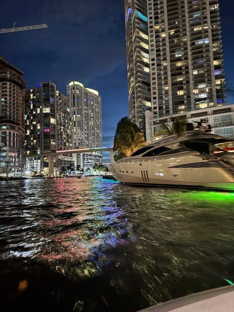 undefined Gallery Image 4