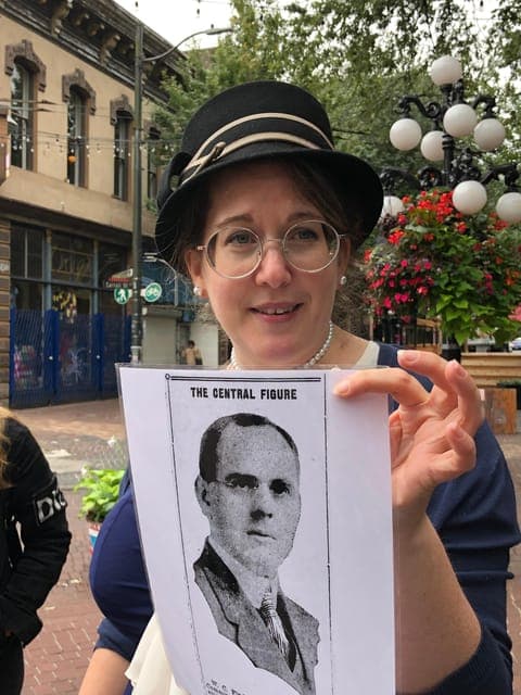 undefined Gallery Image 4