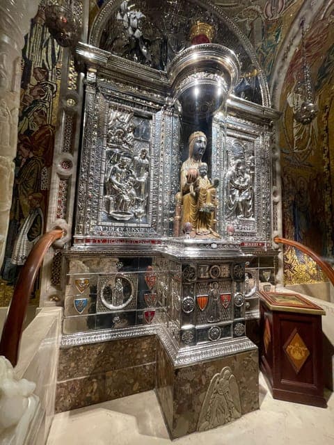 undefined Gallery Image 1