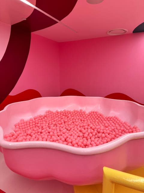 undefined Gallery Image 4