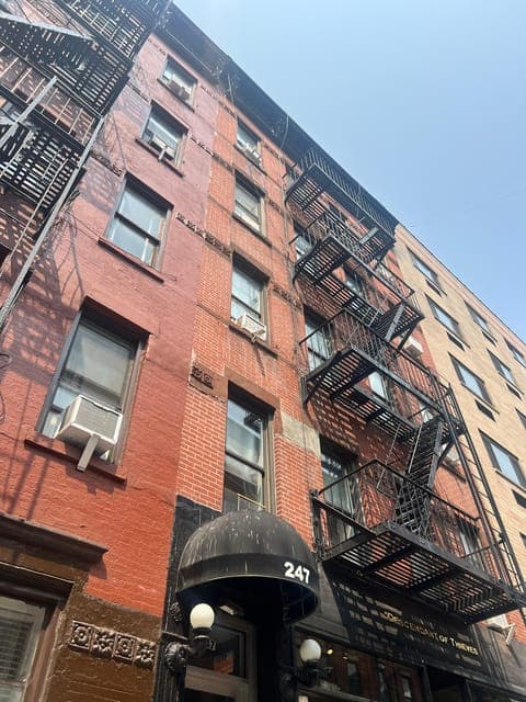 undefined Gallery Image 2