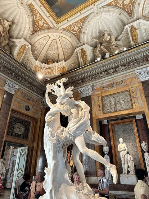 undefined Gallery Image 4