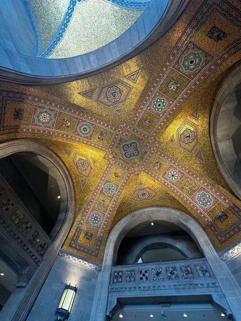 undefined Gallery Image 1