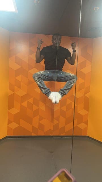 undefined Gallery Image 1